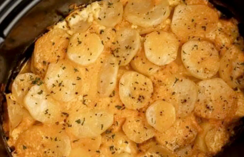 Scalloped Potatoes with Double Cheese and Cream
